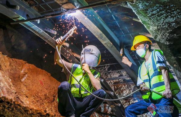 00303037044_d08e146d