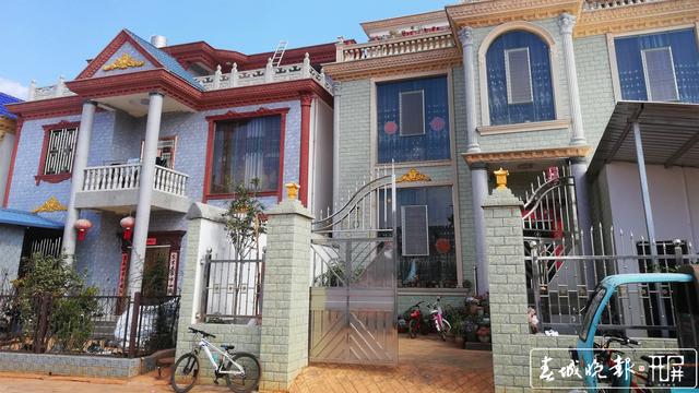 新春走基层之一 建档立卡贫苦户住进 (6)_副本.jpg