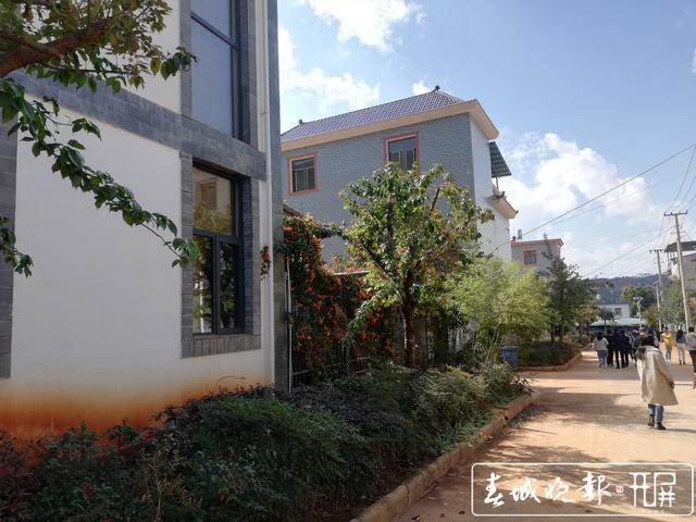 新春走基层之一 建档立卡贫苦户住进 (5).jpg