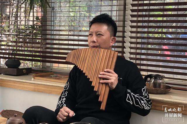 80后艺术家专玩云南少数民族乐器