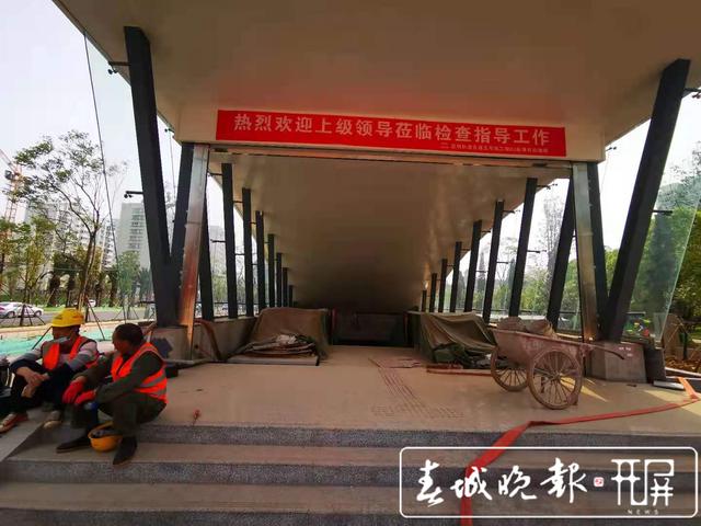 步行电梯就位 昆明地铁5号线部分站点开始机电安装