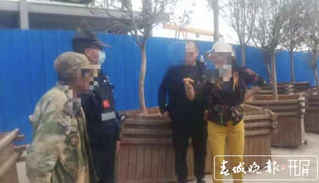 醉汉误入高速路,迷迷糊糊转了3小时,还好遇到好心人报警