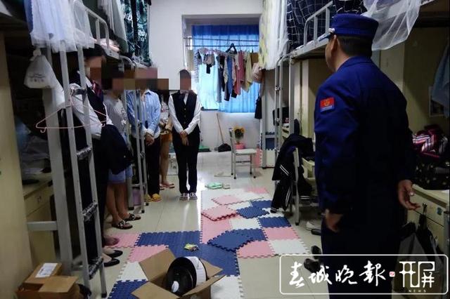 云南某高校女生在宿舍吃火锅，视频获网友点赞！结局反转……