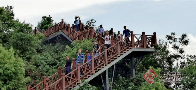 00303714496_38eb9522