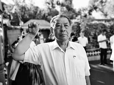 沙勒克江·依明入党记