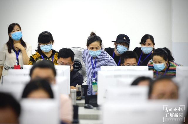 注意!2021云南高考录取最低控制线6月23日左右公布 春城晚报-开屏新闻记者 罗南 文 龙宇丹 摄