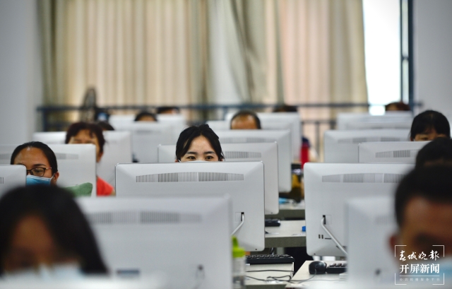 注意!2021云南高考录取最低控制线6月23日左右公布 春城晚报-开屏新闻记者 罗南 文 龙宇丹 摄