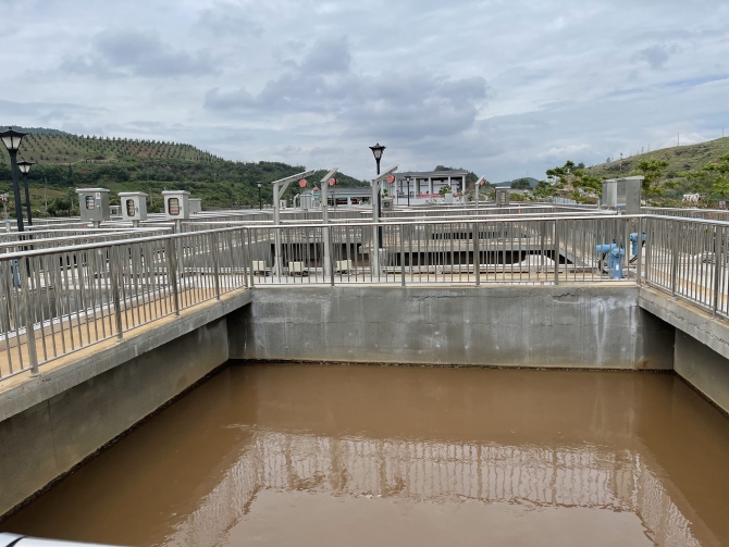 844737_670x670 844737_670x670