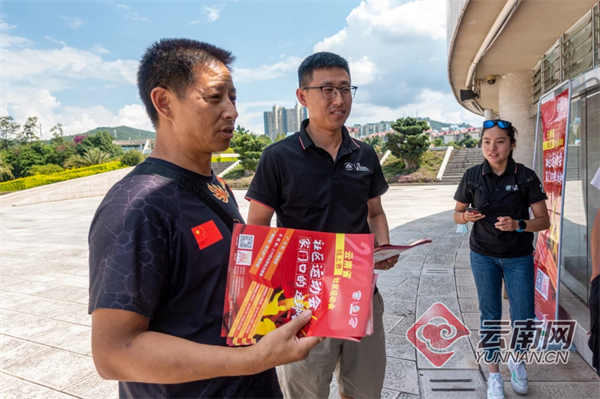 00304161419_75354cb0