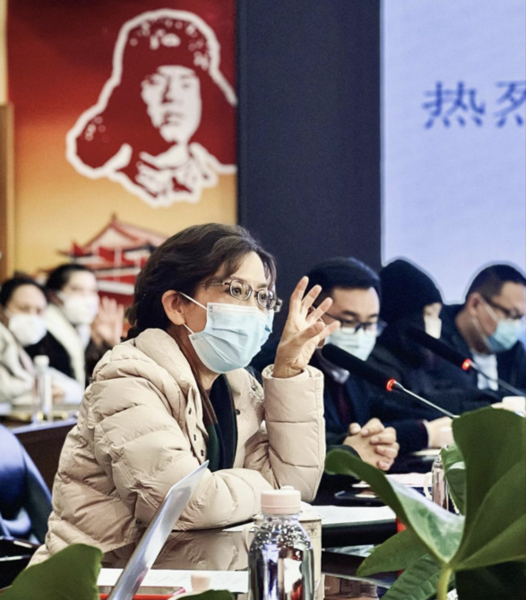 马艳萍教授发表讲话 马艳萍教授发表讲话