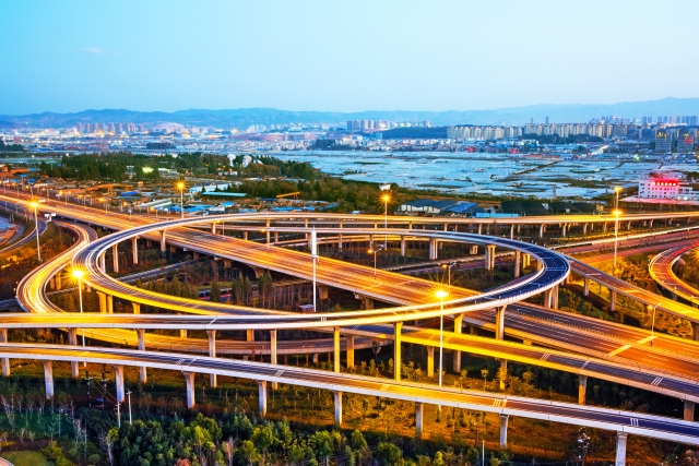 疏通19条“毛细血管”,新增3000个停车泊位!这些都是呈贡区政府给群众的承诺(供图)