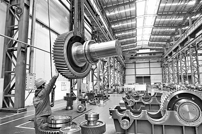 中国经济，稳扎稳打中突破创新