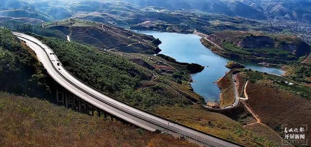 高速（开屏新闻记者 崔敏 通讯员 李红幸 摄）