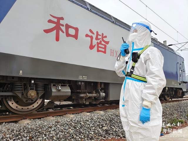 中老铁路“国门”第一站（开屏新闻记者 张勇 通讯员 雷雨 摄）