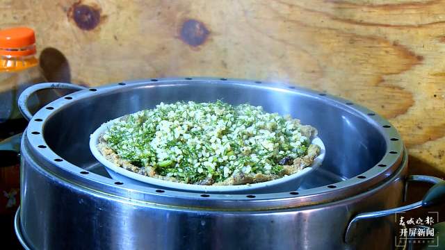 保山昌宁：聊家常 品美食 庆团圆 喷香年夜饭承载着满满心意