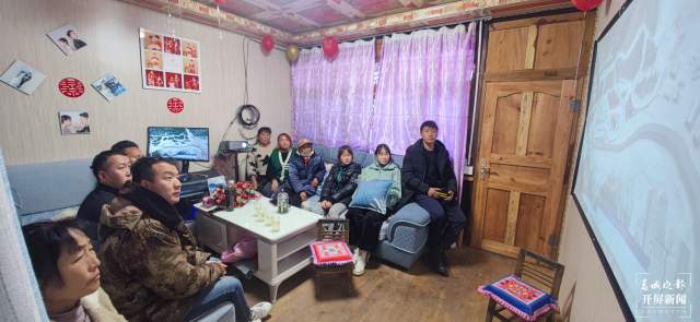 腾冲小伙刘荣胜创中国选手冬奥会越野滑雪历史最好成绩，家乡亲友团沸腾了！ （开屏新闻记者崔敏及通讯员摄）