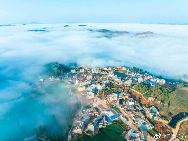 绝美云海就在红河泸西 人民日报客户端云南频道(王正鹏 摄)