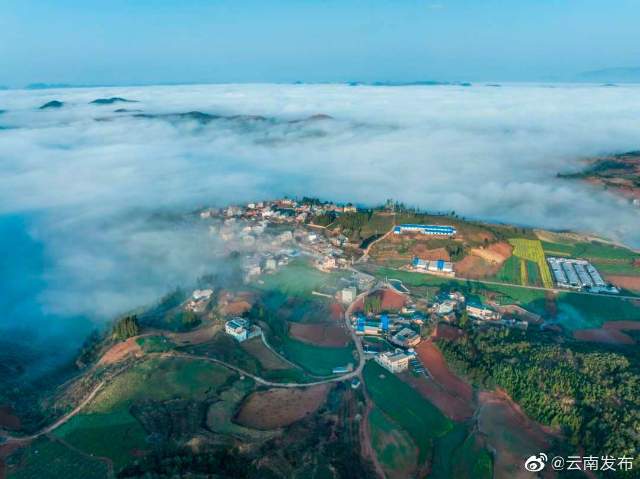 绝美云海就在红河泸西 人民日报客户端云南频道(王正鹏 摄)