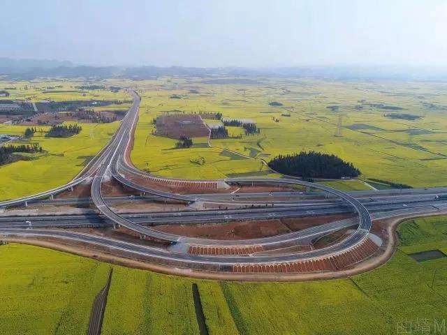 云南东部出海最近通道！云南又一条高速公路通车.jpg
