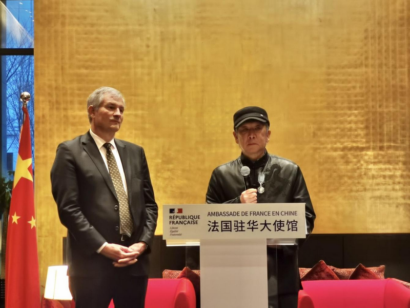 1_76232f2ab1d1420aa297a0749001bad13