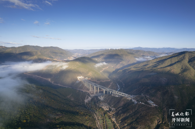 新楚大高速公路正式通车 开屏新闻记者 王磊 摄影报道