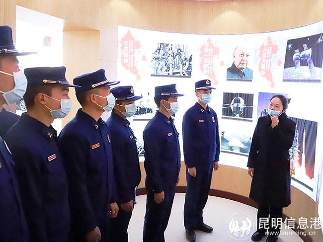 3  学习先进典型人物事迹