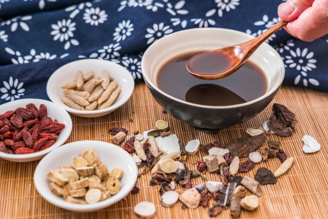 AqOx4JsVMjyS8nE6eXi7pX3QiCKuUTpI475