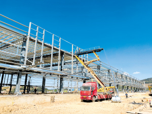 中通快递西南（昆明）智能科技电商产业园二期工程项目施工现场。 阳宗海融媒体中心供图 