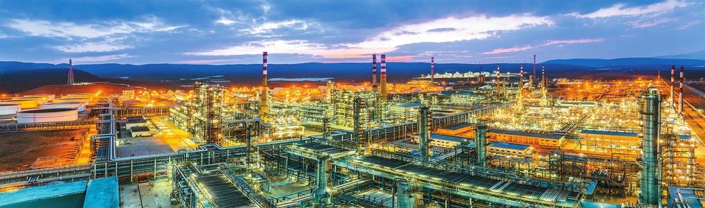 中国石油云南石化在云南安宁市建设1300万吨:年石油炼化项目，积极推进“减油增化”，不断探索绿色低碳发展。图为安宁产业园里的中国石油云南石化公司厂区。 昆明市委宣传部供图