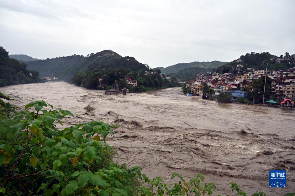 1129743558_16890661759571n