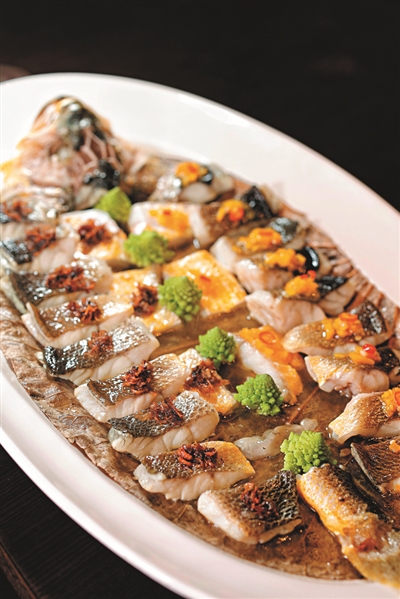 11241723_zhangjing_1702890465869_b