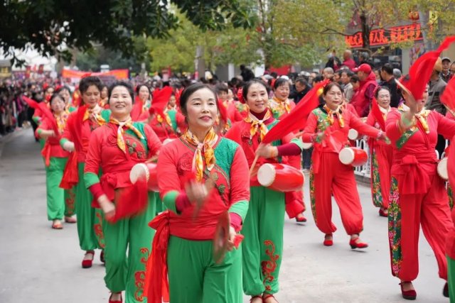 文山市贺新春巡游活动。（张传超 冯欢彦 (29490526)-20240218193925.jpg