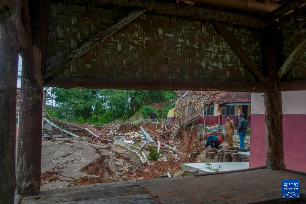 20240305357357f08db6447f9a7ec54084b402b2_202403040f1d9633bfac48b89a0aead97ddae926