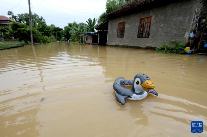 PHOT3T1aXIMVTCaYyYirpyyh240311_1000x2000 PHOT3T1aXIMVTCaYyYirpyyh240311_1000x2000