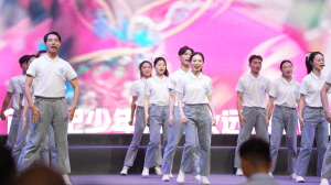 昆明学院节目《少年》 本版图片■ 都市时报全媒体记者 孟俊 李浩