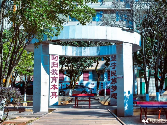 a8aa72a637cb1b753cf43a0467f7f30 a8aa72a637cb1b753cf43a0467f7f30