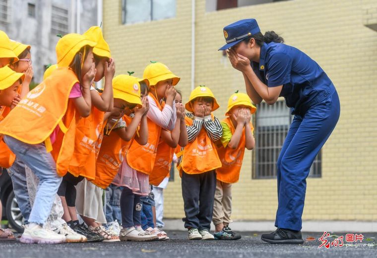 防灾减灾 安全“童”行