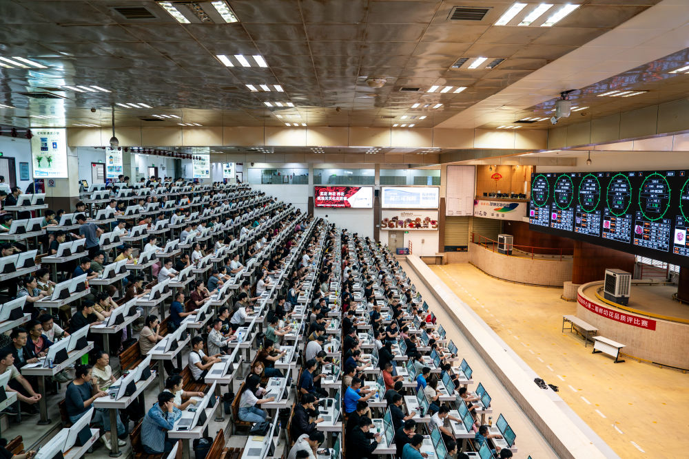 习近平总书记关切事|幸福生活像花儿一样——把地方特色产业做优做强之二 习近平总书记关切事|幸福生活像花儿一样——把地方特色产业做优做强之二