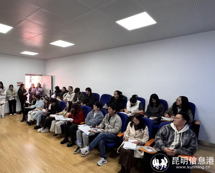 班主任集体观摩 班主任集体观摩