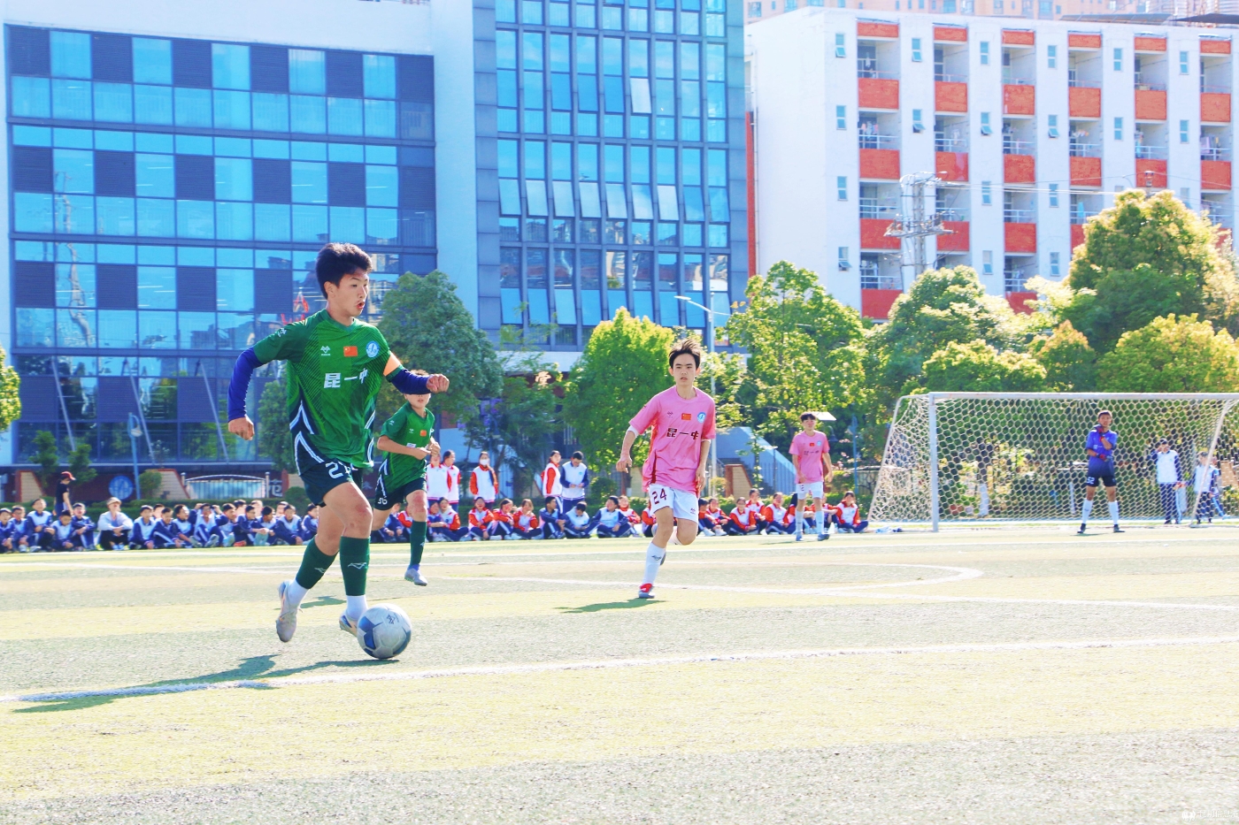 12.男足比赛现场 (2) 12.男足比赛现场 (2)