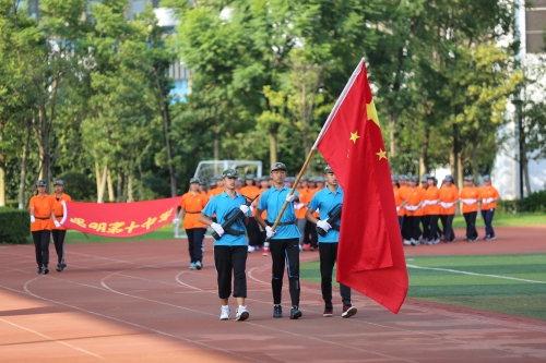 高一新生军训汇报表演