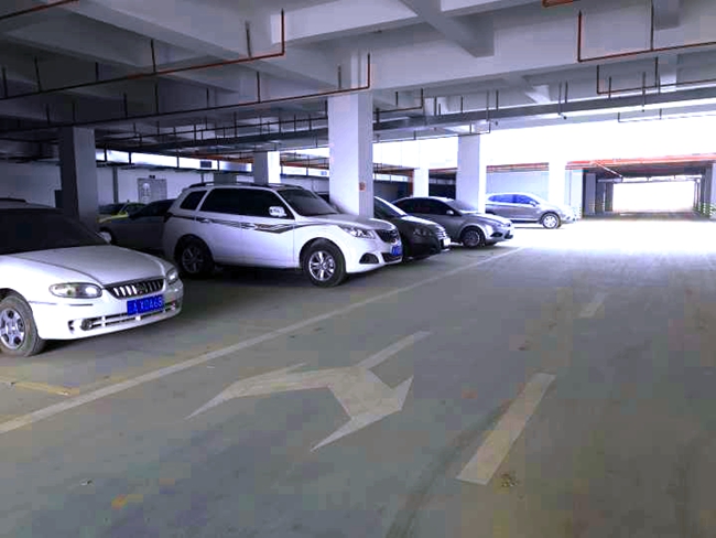 新馆地下停车场