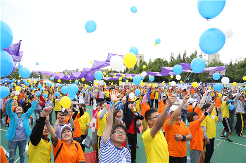 手拉手家校公益活动