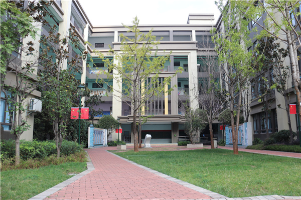 4校园小花园场景 4校园小花园场景