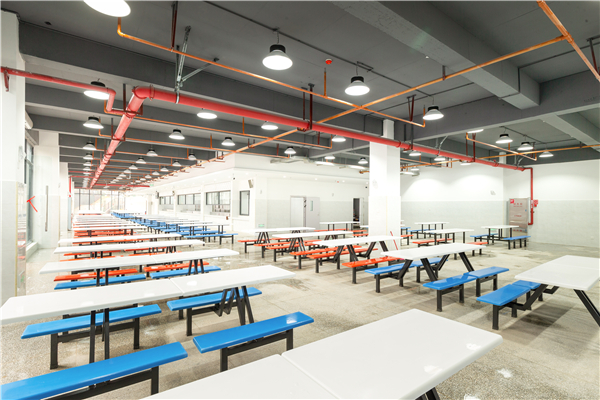 昆明长城中学新城校区餐厅