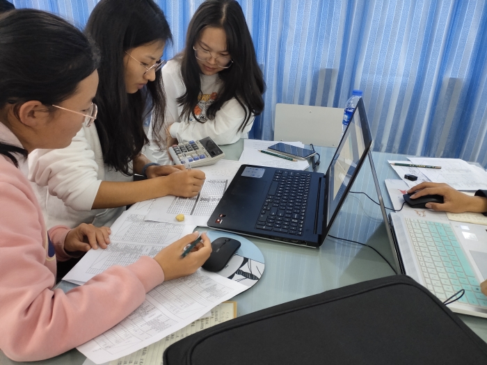 社团照片 (5) 社团照片 (5)