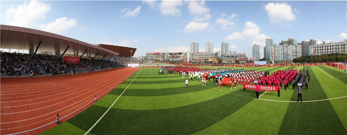 学校田径场 学校田径场