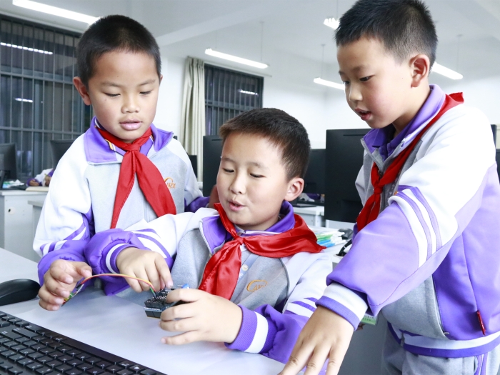 社团课程——开源硬件 社团课程——开源硬件