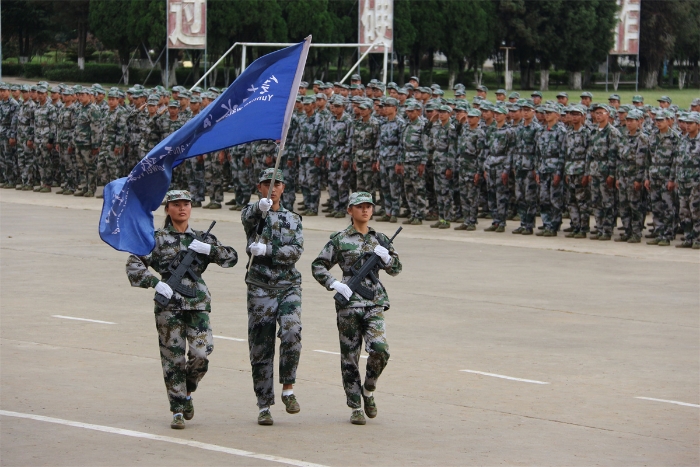 学生军训风采 学生军训风采