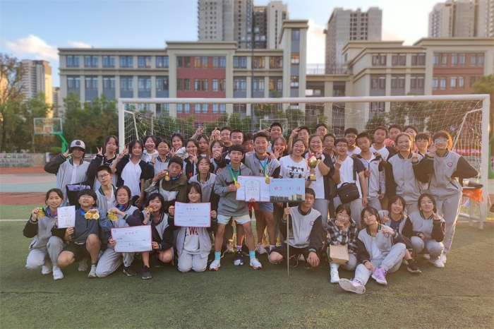 学生获奖 (2) 学生获奖 (2)